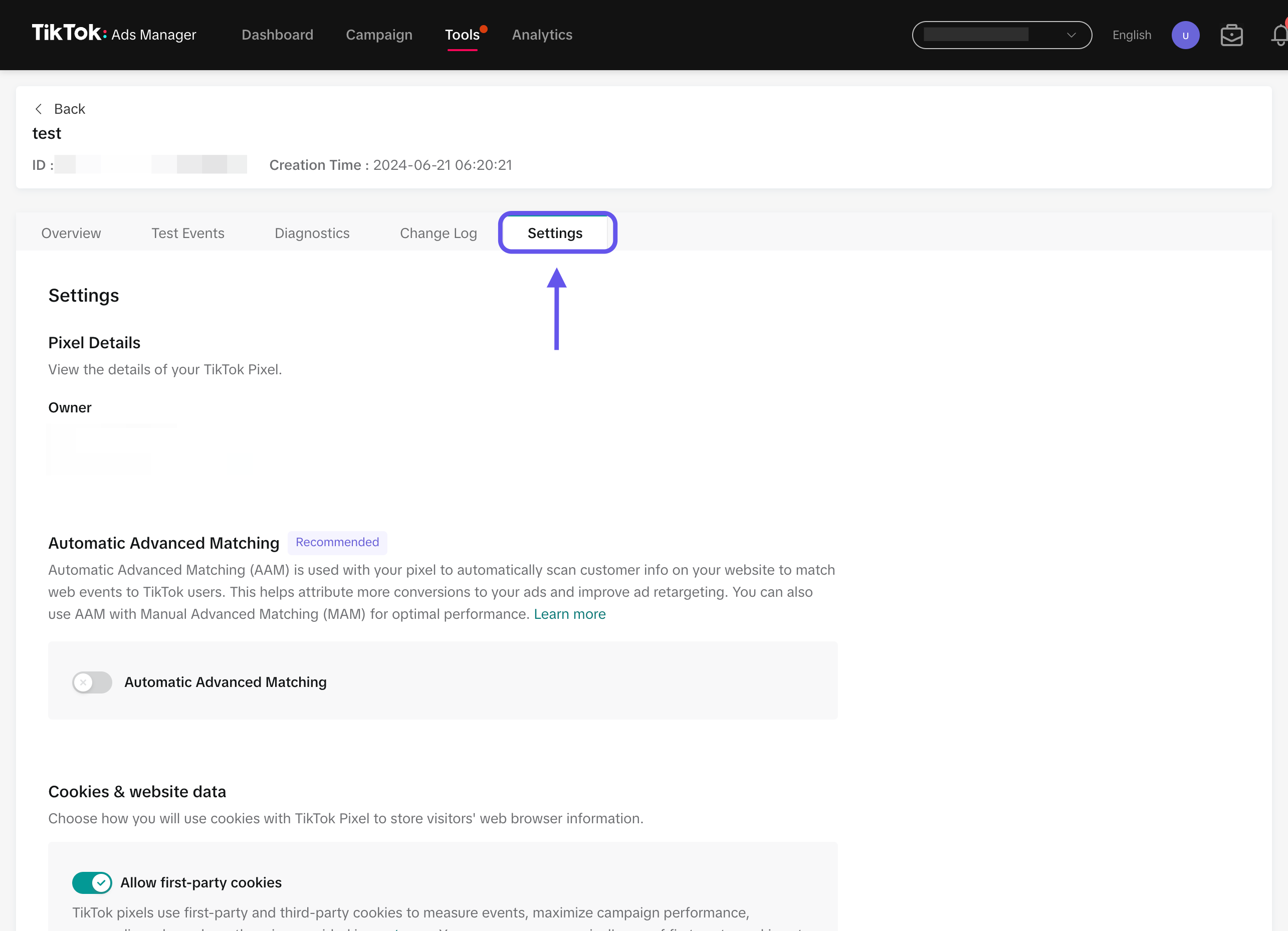 مصدر بيانات الويب في تيك توك وتبويب Settings محدد، بجانب Overview وTest Events وDiagnostics وChange Log